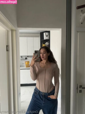 ksucherry - 65 more likes and I ll hit 1k  Who s going to help me get there