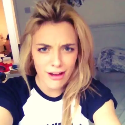 Wallis Day [ wallis-day ] - Tonight is girls night         Wanted to leave you guys with a little