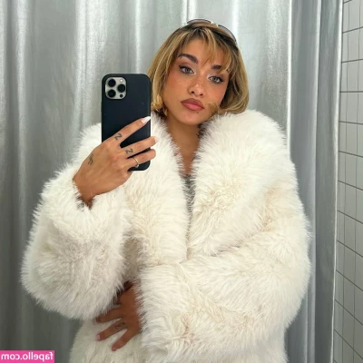 Maria Becerra [ maria-becerra ] - Cuckolding an Indian Couple!