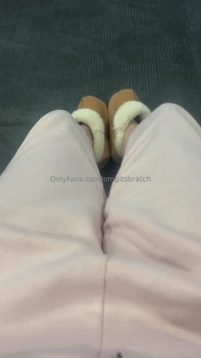 Omgitsbratch - Today on my main account  Easter surprise    A mai frissítés a fő