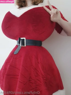 Soft_kittn [ soft-kittn ] - Getting ready for our date tonight! 💖