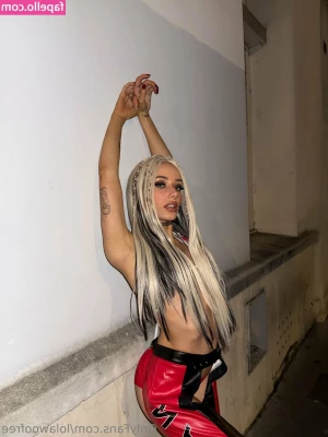 lolawoofree - join me in the bath