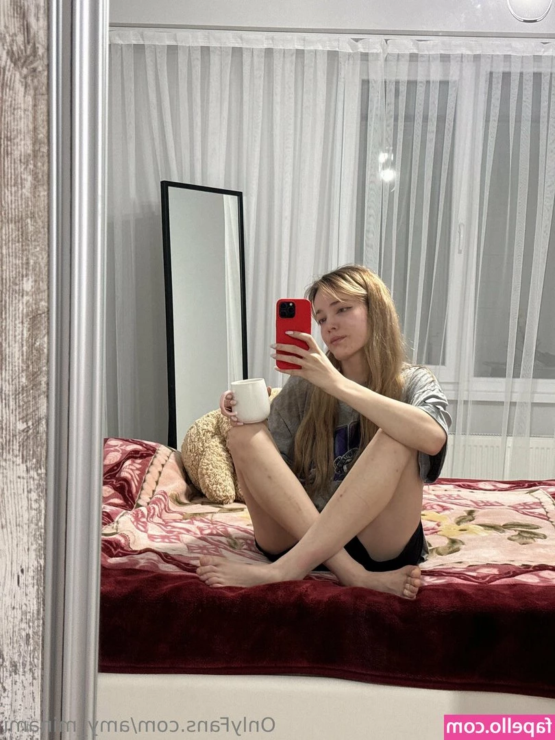 sanda.official [ sanda-official ] - Different positions