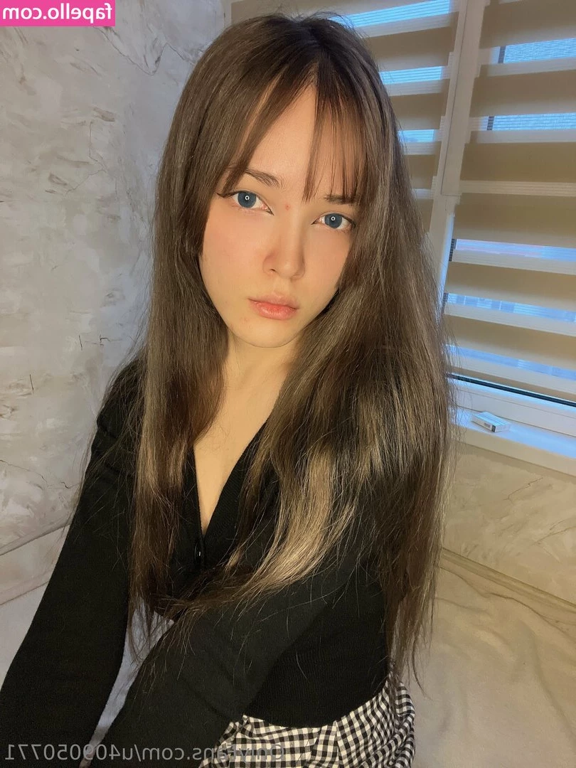 sanda.official [ sanda-official ] - Hey guys idk how many other creators are having this issue  but OF