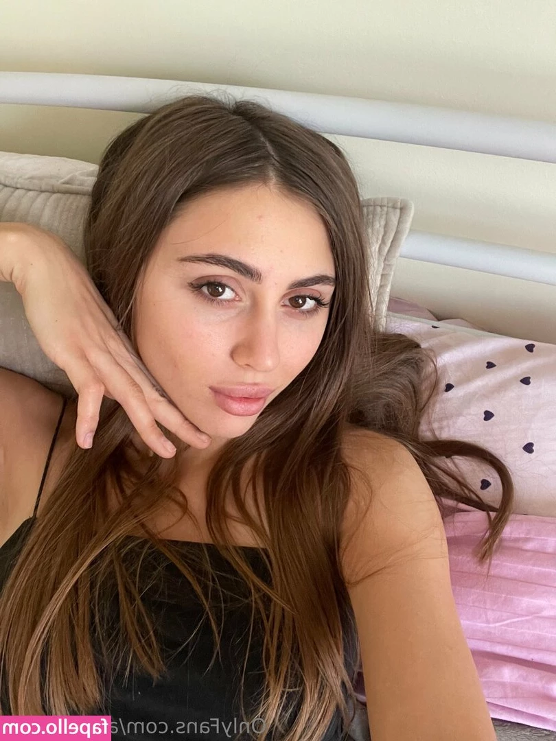 alexiaasher - I wanna give y all a huge thank you for cumming here  being here 