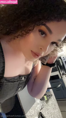 chocharicaa - Stream started at 01/30/2022 04:00 am