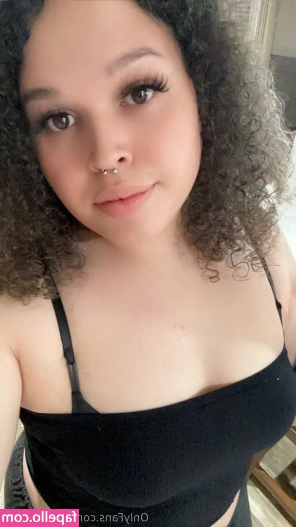 chocharicaa - Wanna fuck this tight wet coochie?