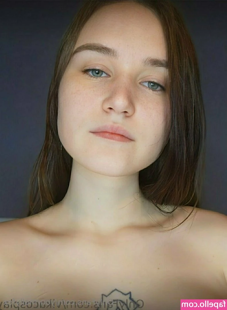 yourmollyfox - All oiled up and teasing My asshole