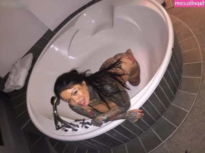 Catherine Teufelsweib [ catherine-teufelsweib ] - Check your inbox to watch my mouth get stuffed     primalpassionn