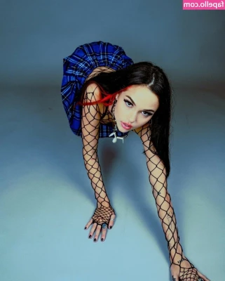 Maggie Lindemann [ maggie-lindemann ] - Do you like my new bikini?