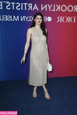 Alexandra Daddario [ alexandra-daddario ] - I want this