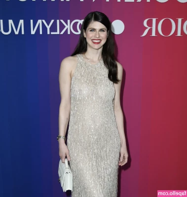 Alexandra Daddario [ alexandra-daddario ] - Like this if you like my posts so far & you’re gonna keep