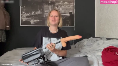 Nina-König [ nina-knig ] - Quite a slippery situation…happens every time I feel a man’s