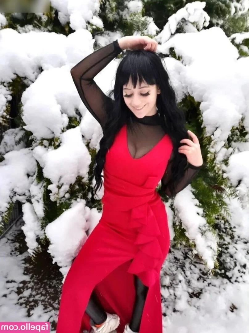 Joana Headbang [ joana-headbang ] - Bonne matinée par ici ☀️🌿 j'ai décidé de laisser pousser