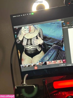 viktoriaakills - Have some little dancy clips