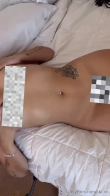 aja.xo [ aja-xo ] - Does your wife wait for you like this when you get home