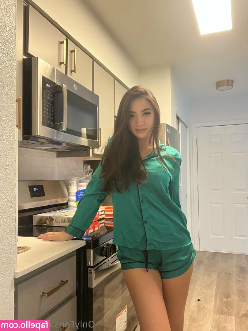 rahice - La bellezza è brillare anche al buio   Beauty is glowing in the dark