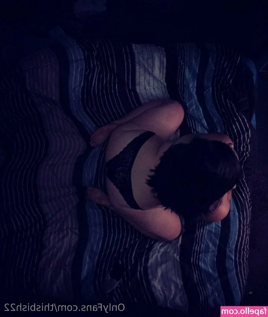 Thisbish22 - Rainy day calls for cuddles 😋