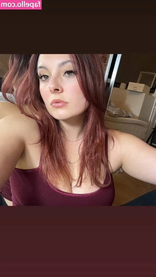 Christina Green [ christina-green-1 ] - Clean my feet with your tongue