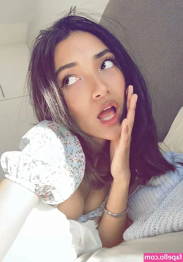 gracie [ gracie-1 ] - Best feet pics I ve taken in a while probably  I have an incredible