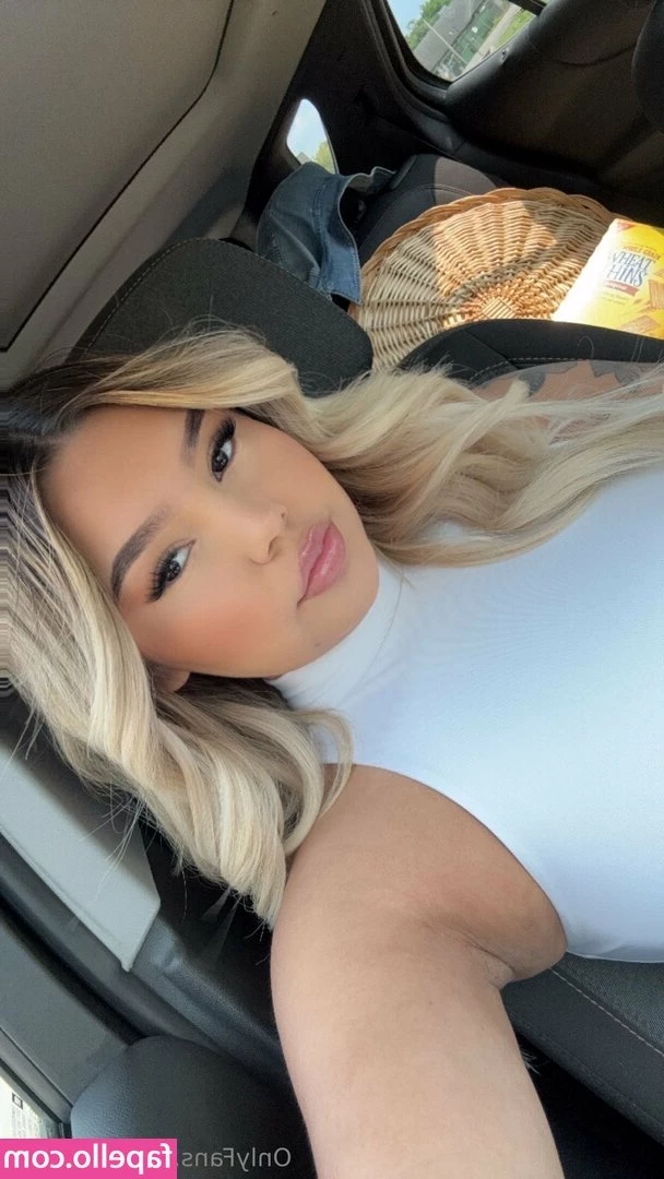 ju.ddithhhh [ ju-ddithhhh ] - Do I suit green? 💚