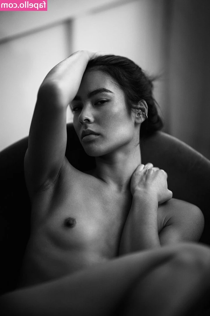 jaqu.ws [ jaqu-ws ] - Who else does the moon pose