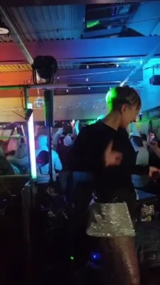 Katy Rickitt [ katy-rickitt ] - I'm all wet, wanna join me? 💦