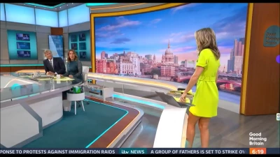 Charlotte Hawkins [ charlotte-hawkins ] - Are you worthy of my time? 😏 Prove it 🤭