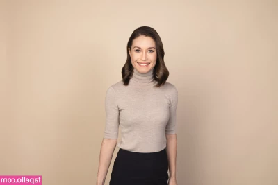 Sanna Marin [ sanna-marin ] - Necesito un fotógrafo 🤔 en tanto una selfie. Besitos ricos!😍