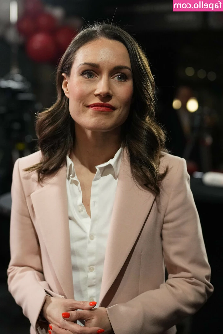 Sanna Marin [ sanna-marin ] - It s my birthday week   full nude included