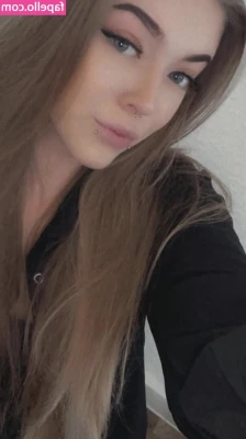 Larxsophix - Should I go like this to the gym