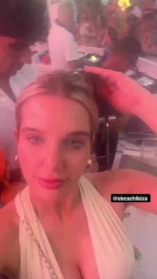 Helen Flanagan [ helen-flanagan ] - Good morning loves  I ll be posting a few pics tonight plus still