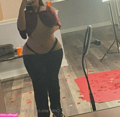 camilacurvez - Think you could fit in this pretty little pussy?