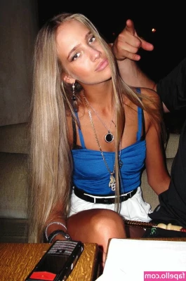 Valeria Sokolova [ valeria-sokolova ] - which color makes you more excited