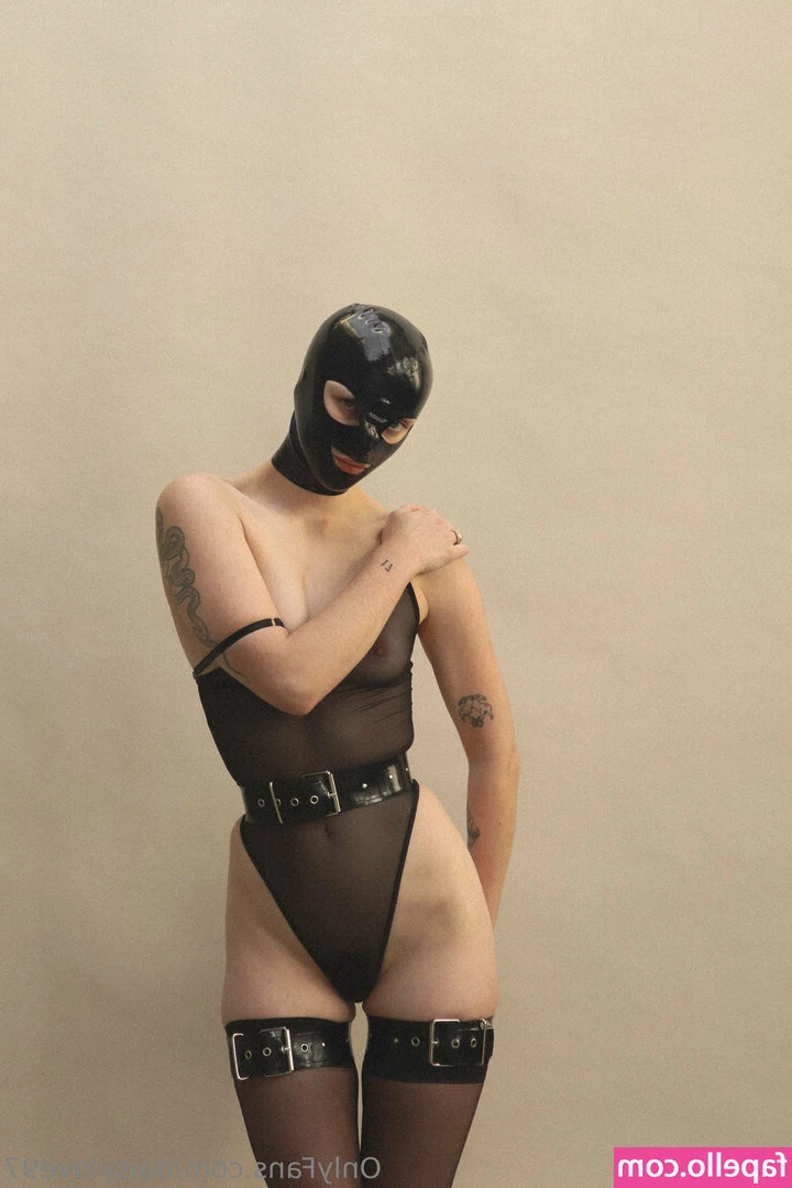 DaisyLove97 - I love being naughty whist I m supposed to be at Uni  My lecturer is