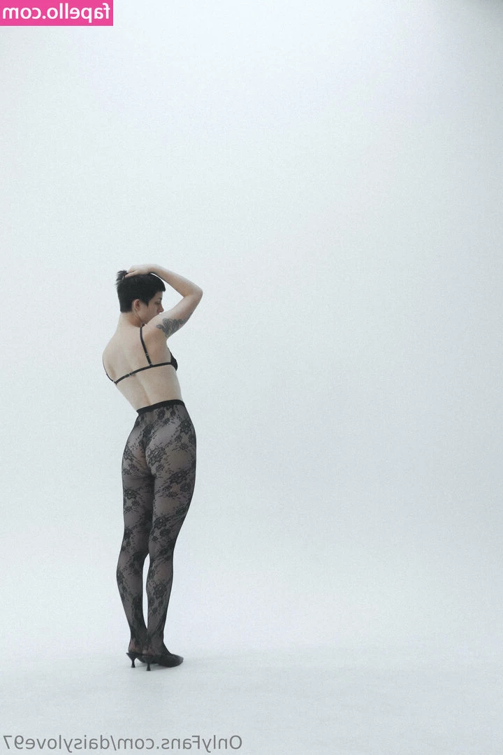 DaisyLove97 - THIS is a part of that set releasing tomorrow on @mistymooreofficial