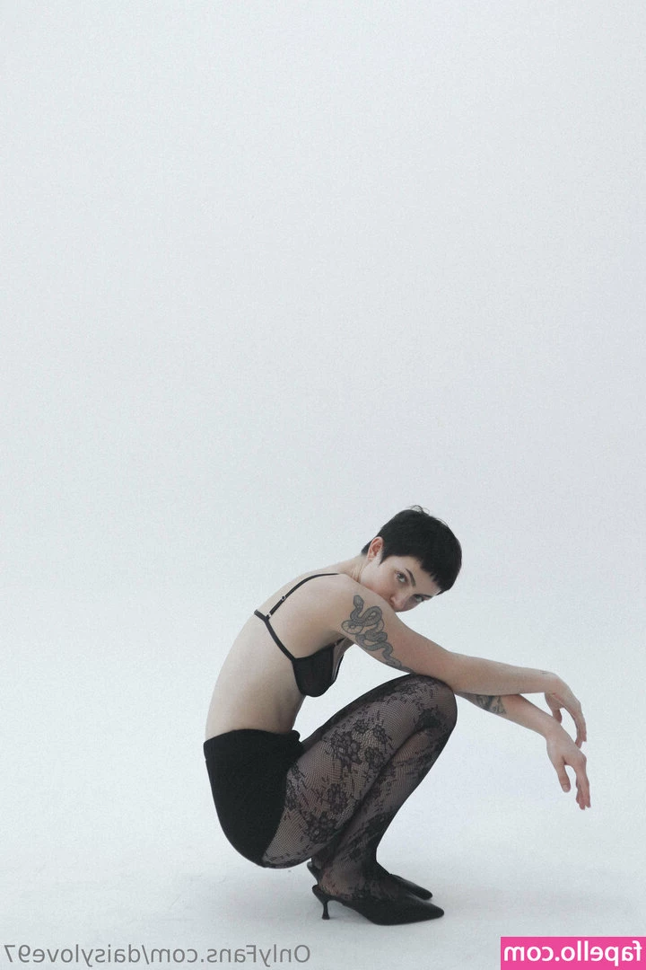 DaisyLove97 - should i remove my top so that you guys can see more? 🤓🤓