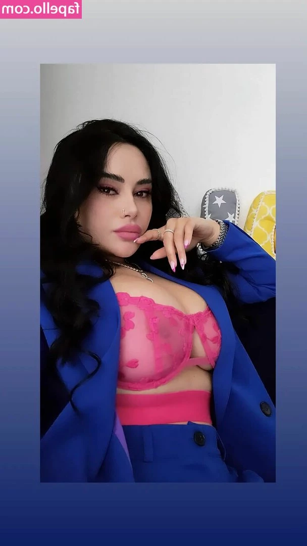 Naz Mila [ naz-mila-1 ] - So yeah  I ve always loved taking nudes and having nudes taken so I