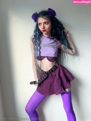 barbie_free [ barbie-free ] - Hmmm should I go live early in the morning  Put a good time and I ll