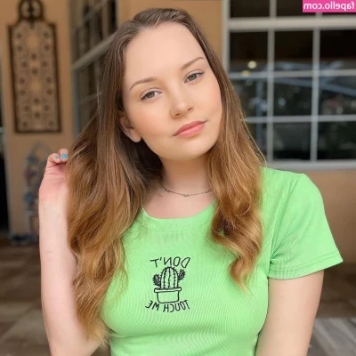 ASMR Darling [ asmr-darling ] - Swipe for a few more of mommy s gorgeous curves