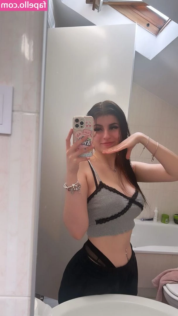 Abbyimu - En el baúl del recuerdo ya hace 3 años  El se da su Ricas mamadas 