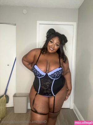 missfatcakes - love to get nice and soapy and slippery in the shower