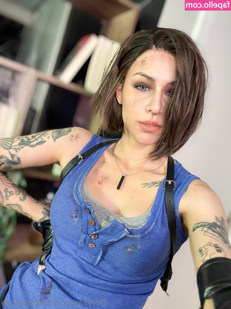 nickybrum - FACE TUNE  I don t know if men know HOW advanced  photoshopping  has