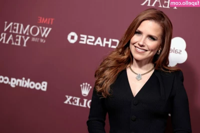 Sophia Bush [ sophia-bush ] - Any one up for gym   Alguien para jalar en el gimnasio