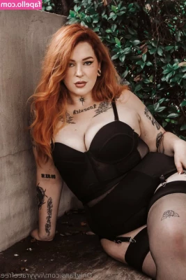 ivyyraeefree - PRETTY LIL BITCH WITH PRETTY PUSSY