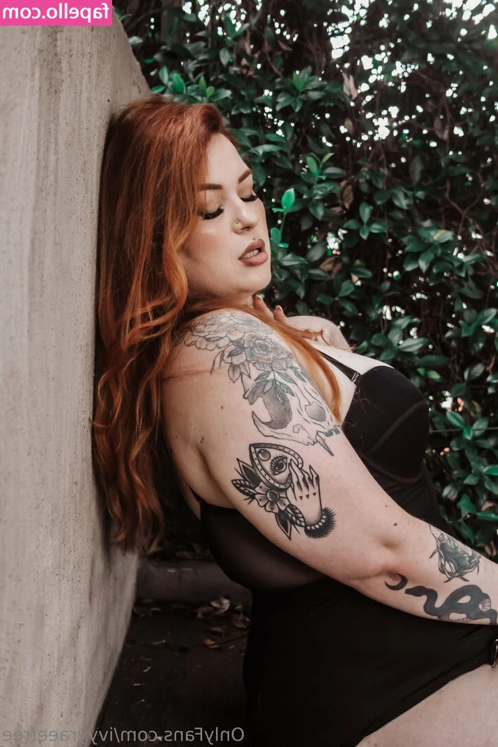 ivyyraeefree - Part 1: Happy weekend everyone. Got back from the gym and apparently,