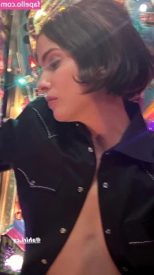 Shelley Hennig [ shelley-hennig ] - Amoresss cómo están  Bueno les tengo una buena noticia  Onlyfans