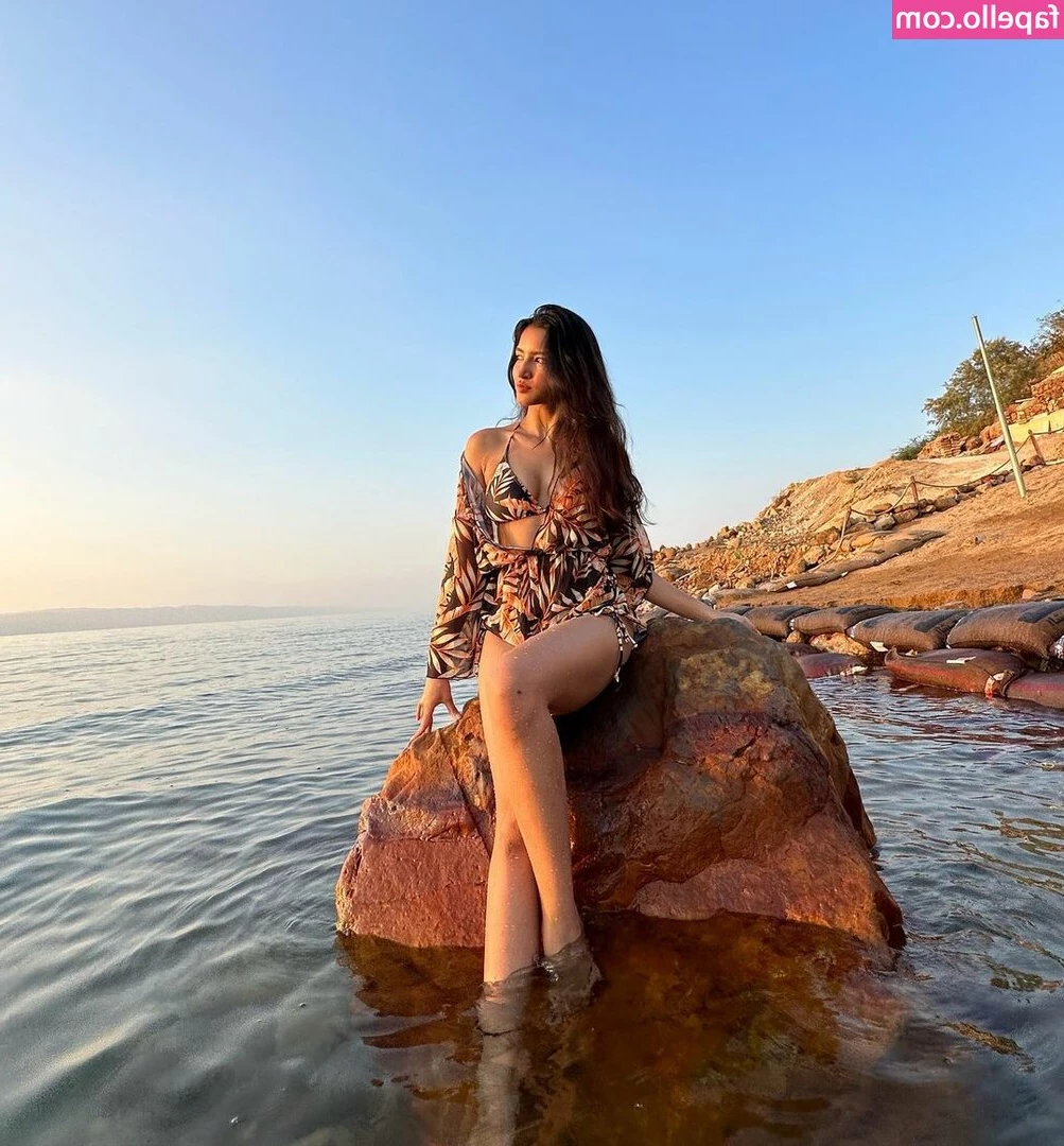 Yashika Jatav [ yashika-jatav ] - unicaflor99      Talk to me to have fun together   subscribe to my