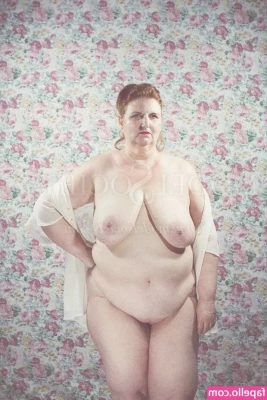 Catherine_art [ catherine-art-2 ] - I show off my body encased in a tight dress and nude pantyhose. Lots