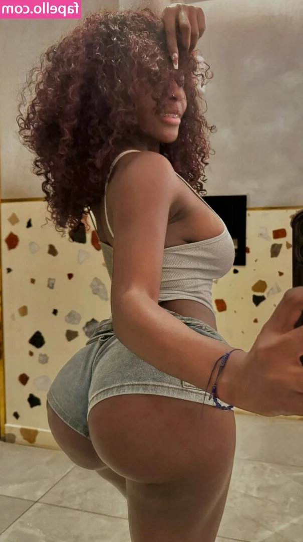 Na.tu_re_ [ na-tu-re ] - Pre shower nude